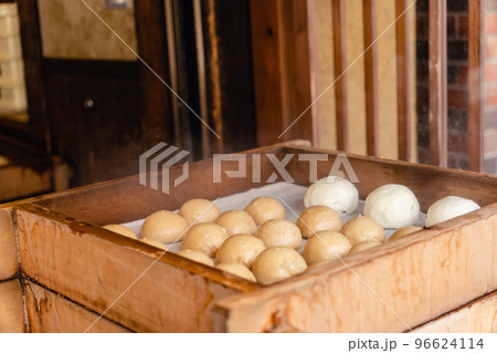 温泉饅頭 96624114