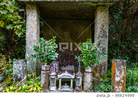 秋の岩船寺 96624990