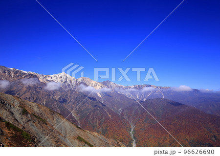 白馬八方尾根にて白馬連峰 96626690