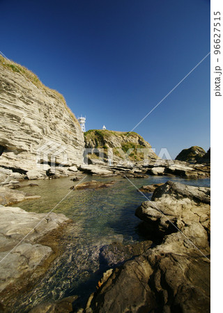 剱埼灯台下の岩礁 剱埼灯台下の岩礁 96627515