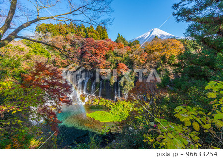 白糸の滝 紅葉と富士山 白糸の滝 紅葉と富士山 96633254