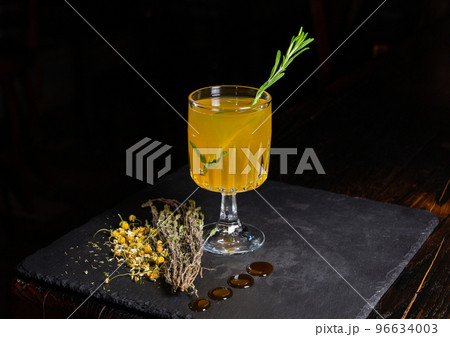 Mulled wine with white honey Mulled wine with white honey 96634003