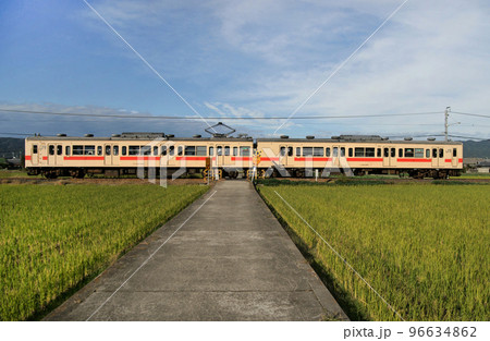 JR和歌山線　JR紀伊小倉駅付近  和歌山県 96634862