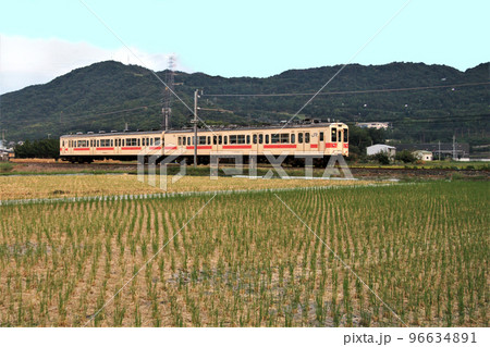 JR和歌山線 JR紀伊小倉駅付近  和歌山県 JR和歌山線 JR紀伊小倉駅付近  和歌山県 96634891