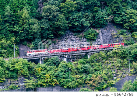 静岡県 大井川鐵道井川線　～アプト式区間を行く列車～ 96642769