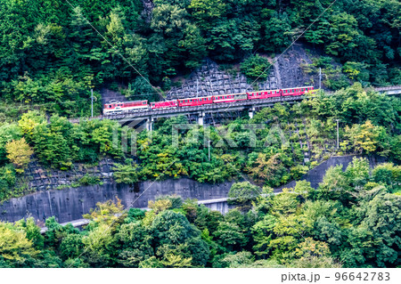 静岡県 大井川鐵道井川線　～アプト式区間を行く列車～ 96642783