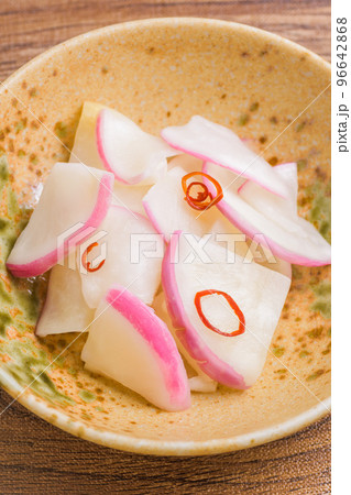 蕪の浅漬け 96642868
