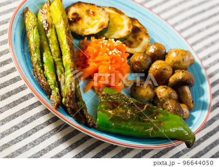 Baked vegetables 96644050