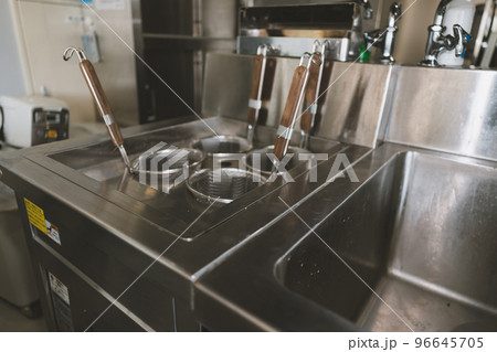 ラーメン釜 96645705