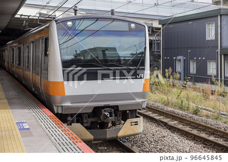 中央線 　西国分寺駅　西国分寺駅ホーム　ホーム　中央快速線　E233系　電車　JR東日本 96645845