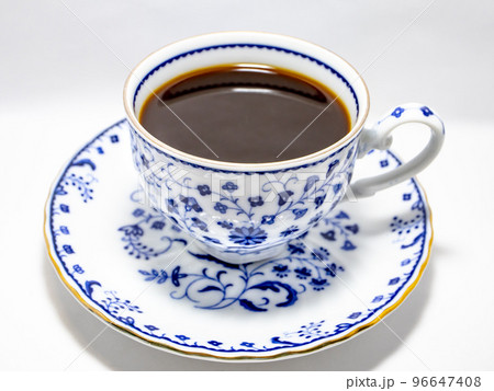 花柄のコーヒーカップ(コーヒー入り) 花柄のコーヒーカップ(コーヒー入り) 96647408