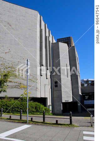 芦屋市　ルナホール（芦屋市民会館大ホール） 96647541