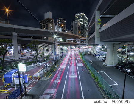首都高3号渋谷線高架下の交通風景 96650097