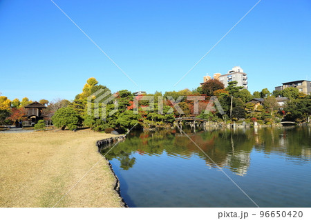 国名勝 渉成園(枳殻邸)の印月池 / 東本願寺の飛地境内地【京都市下京区】 国名勝 渉成園(枳殻邸)の印月池 / 東本願寺の飛地境内地【京都市下京区】 96650420