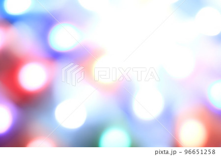 レインボーカラーの背景　光を放つ　カラフル 96651258
