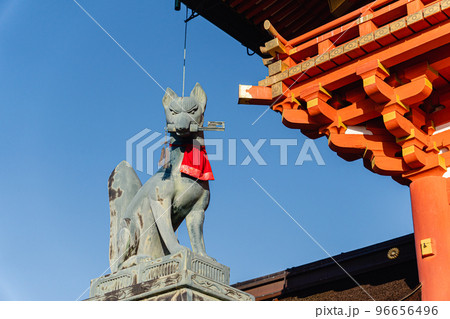 伏見稲荷大社 狛狐 伏見稲荷大社 狛狐 96656496