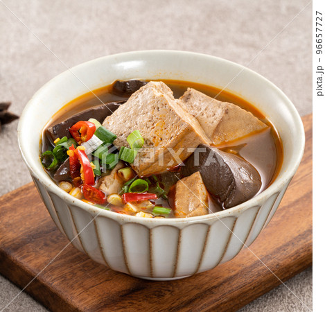 スパイシー からい 辛み 96657727