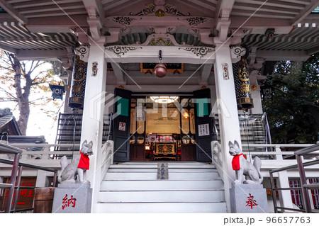 大岡越前ゆかりの豊川稲荷東京別院（東京都港区） 96657763