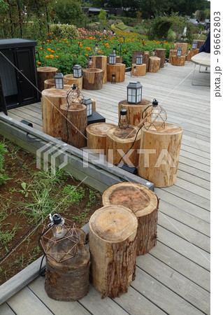 切り株インテリア 96662803