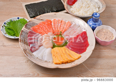 手巻き寿司、手巻きすし、手まき寿司、和食、手作り、夕食、団らん、具材、海鮮料理、家庭料理。 手巻き寿司、手巻きすし、手まき寿司、和食、手作り、夕食、団らん、具材、海鮮料理、家庭料理。 96663000