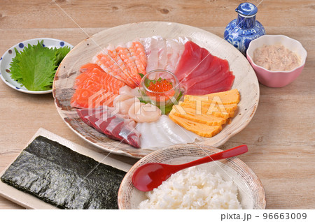 手巻き寿司、手巻きすし、手まき寿司、和食、手作り、夕食、団らん、具材、海鮮料理、家庭料理。 手巻き寿司、手巻きすし、手まき寿司、和食、手作り、夕食、団らん、具材、海鮮料理、家庭料理。 96663009