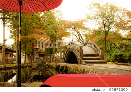 白河鹿嶋神社の太鼓橋と紅葉 白河鹿嶋神社の太鼓橋と紅葉 96671000