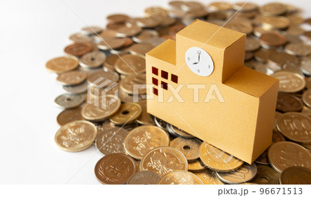 校舎と硬貨 教育費 学校の収入 校舎と硬貨 教育費 学校の収入 96671513
