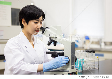 研究室 開発 実験室 臨床検査 バイオテクノロジー 新薬 研究室 開発 実験室 臨床検査 バイオテクノロジー 新薬 96674548