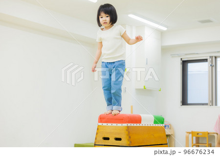 保育 運動 習い事 幼児 保育 運動 習い事 幼児 96676234