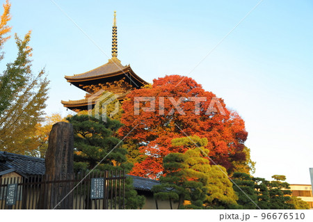 真宗大谷派 東本願寺(南大門側) 【京都市下京区】 真宗大谷派 東本願寺(南大門側) 【京都市下京区】 96676510