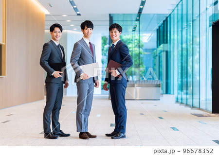 ビジネス 男性 ビジネスマン オフィス 撮影協力「LINK FOREST」 ビジネス 男性 ビジネスマン オフィス 撮影協力「LINK FOREST」 96678352