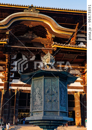 東大寺大仏殿 96678891