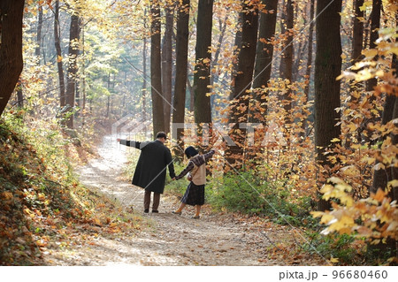 人物 カップル 人 96680460