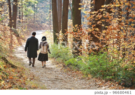 人物 カップル 人 96680461