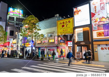 《東京都》吉祥駅前・商店街 96680779