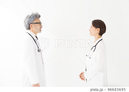 医療従事者のポートレート 96683695