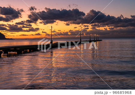 《千葉県》夕暮れの原岡桟橋 96685968