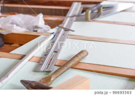 フローリングの工事 大工道具 フローリングの工事 大工道具 96693563