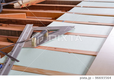 フローリングの工事 大工道具 フローリングの工事 大工道具 96693564
