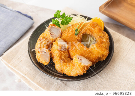肉巻きオニオンリングフライ 肉巻きオニオンリングフライ 96695828