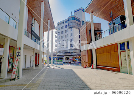 日本三景、宮島に渡るフェリーターミナル 96696226