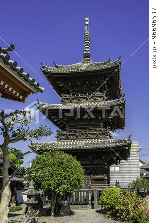 臼杵 龍原寺 三重塔 大分県臼杵市 臼杵 龍原寺 三重塔 大分県臼杵市 96696537