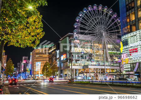 《愛知県》名古屋都市風景　名古屋栄の夜景　サンシャインサカエの観覧車　 96698662