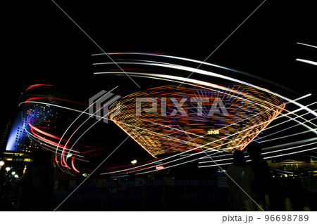 横浜夜の遊園地 横浜夜の遊園地 96698789