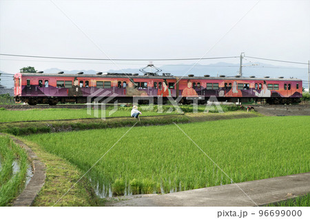 JR和歌山線　105系　紀伊小倉駅付近　和歌山市   96699000