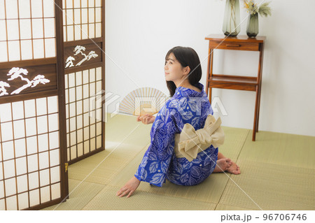 有松絞りの浴衣　和室 96706746