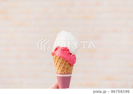 青森県産食材を使ったジェラート(青森県十和田市) 青森県産食材を使ったジェラート(青森県十和田市) 96708396