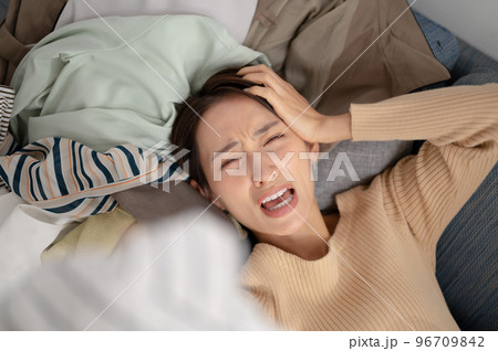 断捨離 女性 断捨離 女性 96709842