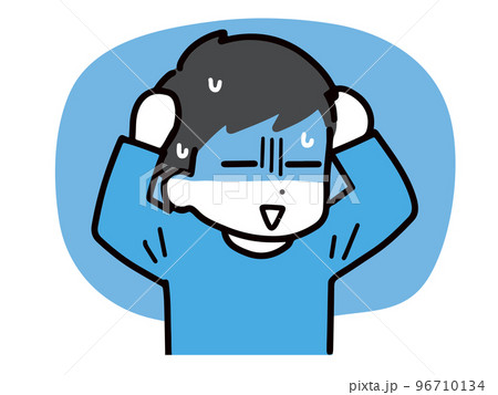 困った顔で頭を抱えている私服の若い男性(上半身) 96710134