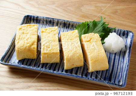 出汁巻き玉子 出汁巻き玉子 96712193